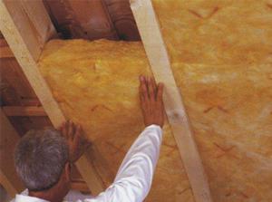 Какими материалами утепляют потолок